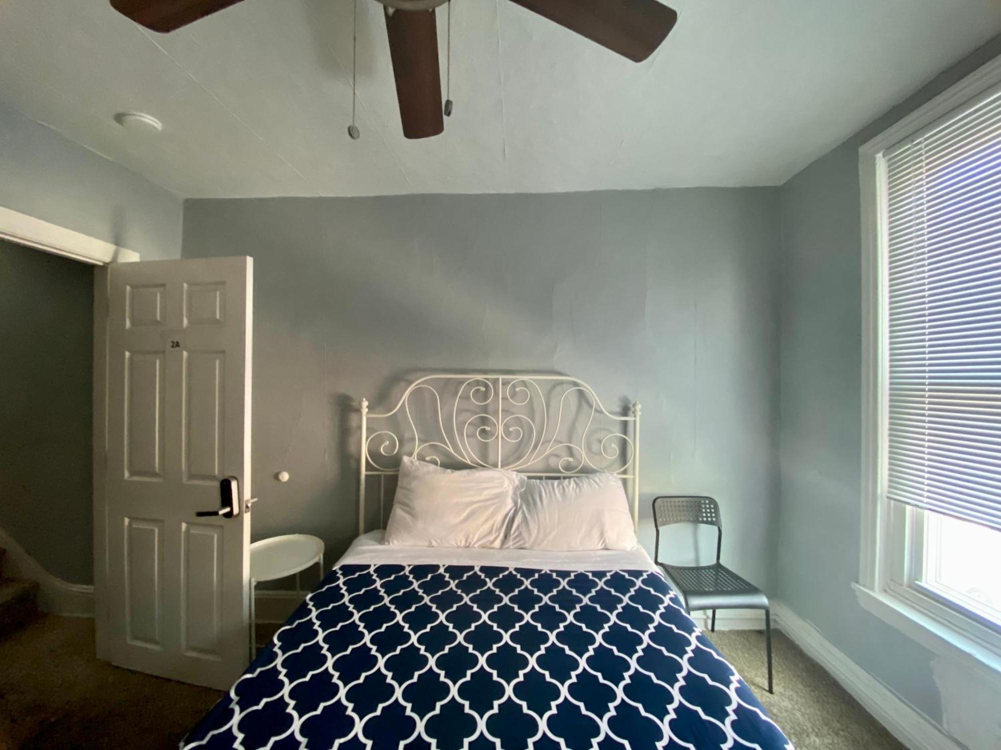 Clover 2900 - Apartment And Rooms With Private Bathroom Near Washington Ave South Philly Φιλαδέλφεια Δωμάτιο φωτογραφία