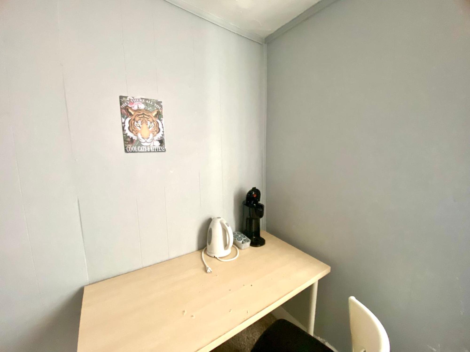 Clover 2900 - Apartment And Rooms With Private Bathroom Near Washington Ave South Philly Φιλαδέλφεια Δωμάτιο φωτογραφία